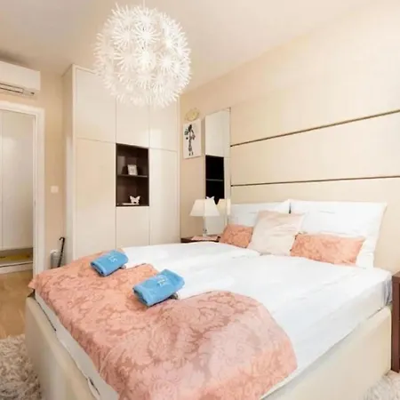 Family Friendly With A Swimming Pool Nska, Krk - 21708 Apartment Malinska